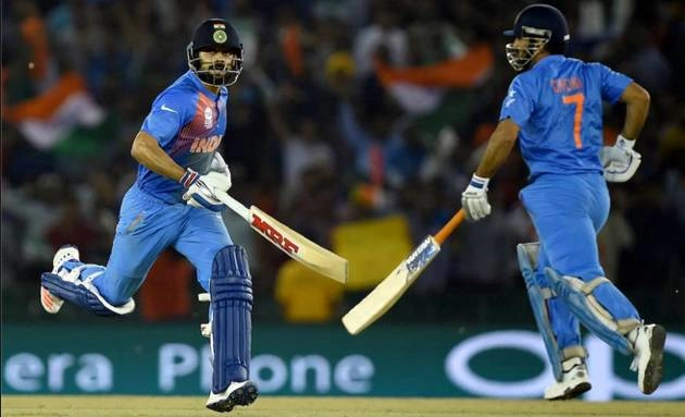 बिजली की गति से दौड़ते हैं विराट और धोनी : गावस्कर - # Virat Kohli, Mahendra Singh Dhoni, Twenty20 World Cup