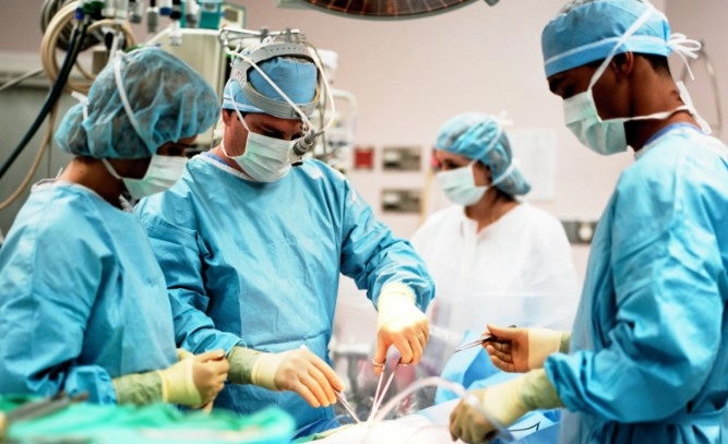 मोदी सरकार का बड़ा फैसला, अब आयुर्वेद के डॉक्टर भी कर सकेंगे सर्जरी - Ayurveda doctors can now perform surgeries