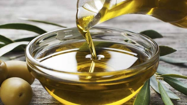 Olive Oil Health Benefits: बहुत फायदे हैं जैतून के तेल के