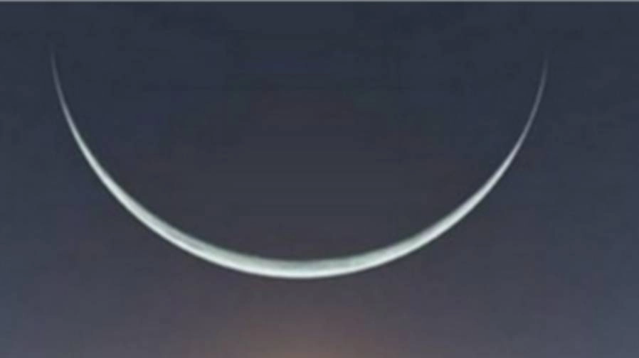 दिल्ली में नहीं दिखा चंद्र ग्रहण, लोग निराश - chandra Grahan