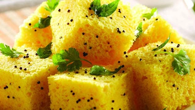 Gujarati Recipe - બજાર જેવા સૉફ્ટ સ્પંજી ગુજરાતી ખમણ રેસીપી