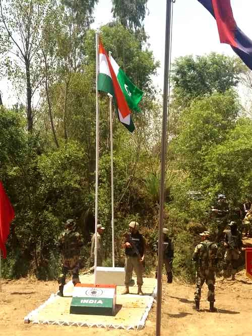 जब भारत-पाकिस्‍तान सीमा पर दिखा अद्धभुत नजारा... - National News, Cmaliyal Mela, India Pakistan border, Indian Army, Pakistani army