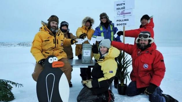 ऑस्ट्रेलिया चुनावः  एंटार्कटिका मे बर्फ से बने घर मे 27 मतदाताओं ने भी किया मतदान - International News, Australia election, Antarktika