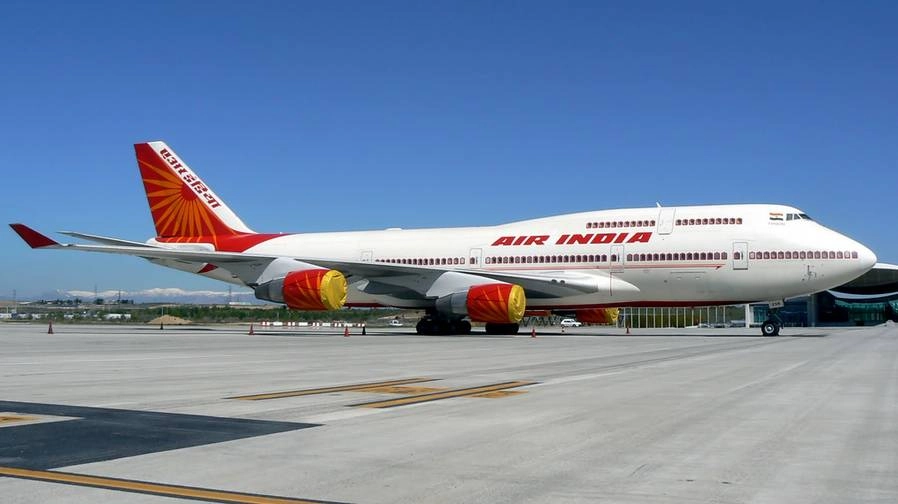 एयर इंडिया के विमान के इंजन में गड़बड़ी