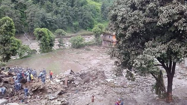 नेपाल में बाढ़ और भूस्खलन से 39 लोगों की मौत
