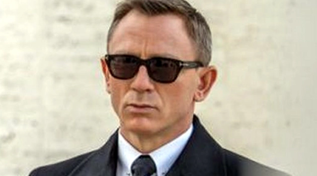 जेम्स बांड को 950 करोड़ रुपये का ऑफर - Daniel Craig, James Bond