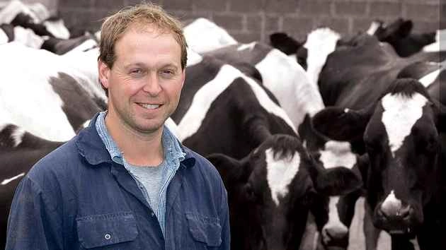दूध उत्पादन में करियर - Career News, milk production, career, milk business