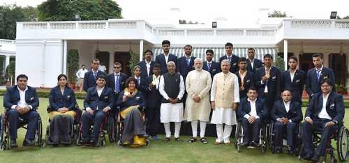 मोदी ने की रियो पैरालंपिक एथलीटों से मुलाकात - Prime Minister Narendra Modi, Rio Paralympic athletes meet