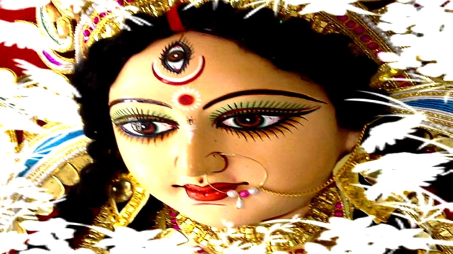 हर पूजा से ज्यादा मां दुर्गा को सबसे प्रिय हैं यह 4 प्रभावी मंत्र - Mantra In hindi
