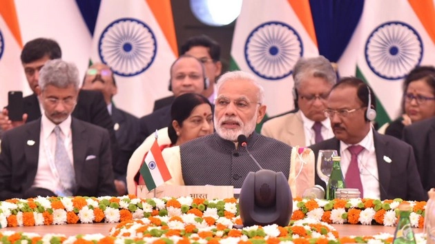 दो साल में आसान हुआ कारोबार : मोदी - Modi in BRICS Summit