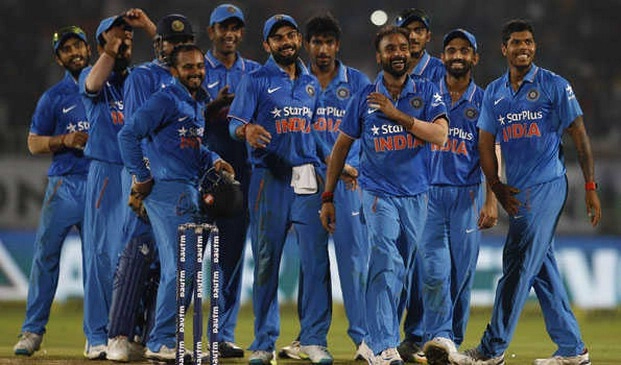 अमित मिश्रा के आगे पस्त हुए न्यूजीलैंड के बल्लेबाज - India NewZeland, Visakhapatnam ODI, Series win MS Dhoni