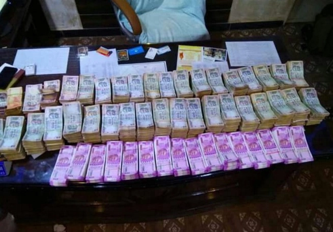 चेन्नई में छापों से हड़कंप, 106 करोड़ नकद, 127 किलो सोना जब्त - IT raid in Chennai