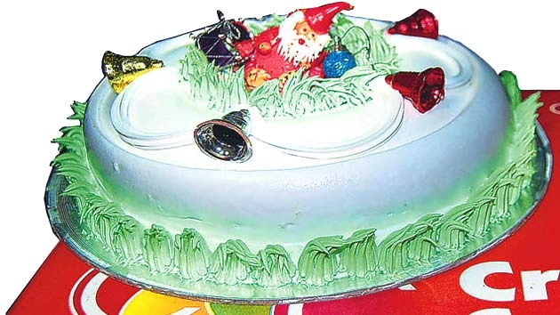 क्रिसमस विशेष : 10 तरह के डिलीशियस केक बनाने की सरल विधियां...