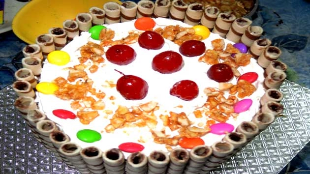 गणतंत्र दिवस पर बनाएं बच्चों का मनपसंद वनीला केक - 26 Jan recipes