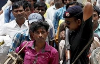 पाकिस्तानी जेलों से रिहा किए गए 220 मछुआरे भारत लौटे - Indian fishermen, Pakistan jail
