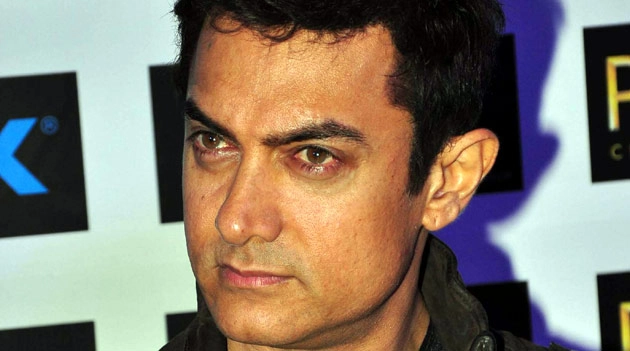 आमिर खान के तकिये का रहस्य - Aamir Khan, Secret Pillow, Secret Superstar