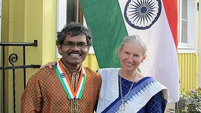वेलेंटाइन डे स्पेशल : प्यार ने उड़ीसा से स्वीडन पहुंचाया - pradyumna kumar mahanandia love story