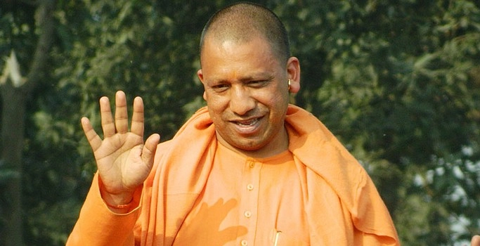 साढ़े तीन बजे ही उप्र के मुख्यमंत्री बन गए थे योगी आदित्यनाथ ! - Yogi Adityanath, Uttar Pradesh Chief Minister
