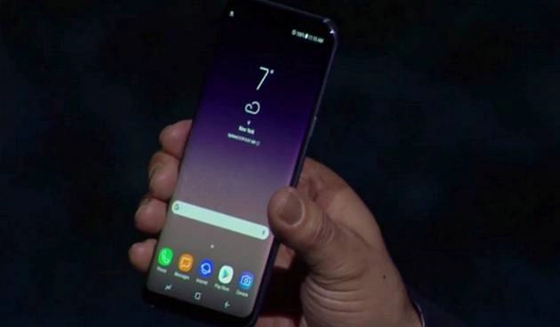 सैमसंग ने पेश किया एस8 स्मार्टफोन - Samsung, S8 smartphone