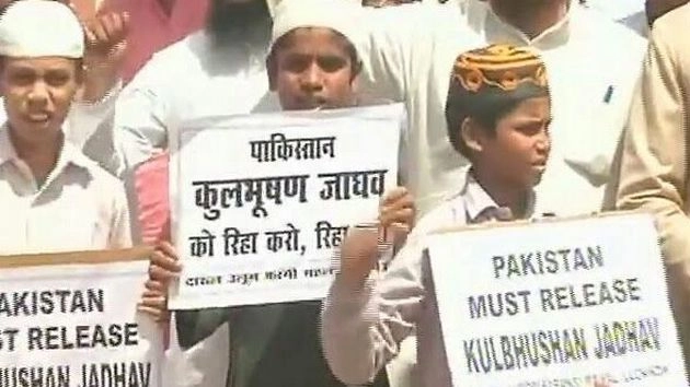 कुलभूषण की फांसी का उप्र में जमकर विरोध - Kulbhushan Jadhav, Hanging, Uttar Pradesh