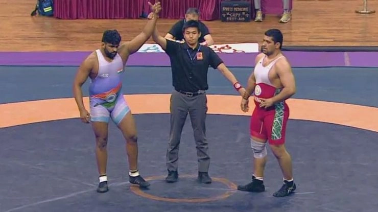एशियाई कुश्ती में रेलवे के हिन्द केसरी सुमित कुमार फाइनल में - Sumeet kumar, Asian wrestling championship,