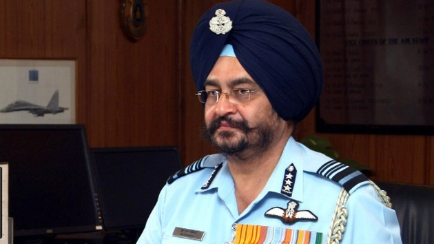 युद्ध के लिए रहे तैयार रहे सेना, वायुसेना प्रमुख की चिट्ठी - Air Chief BS Dhanova Chief of Air Force
