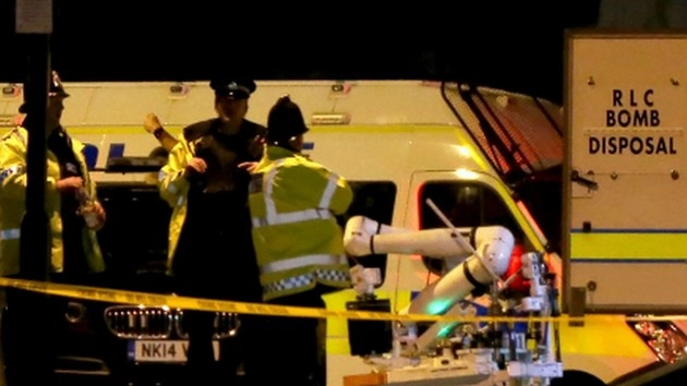 मैनचेस्टर बम विस्फोट : संदिग्ध के भाई, पिता को लीबिया ने किया गिरफ्तार - Manchester bomb blast