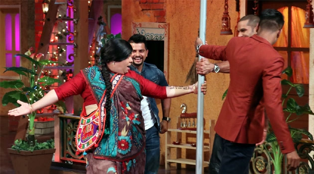 द कपिल शर्मा शो में शिखर धवन का पोल डांस - Shikhar Dhawan does a Pole Dance on The Kapil Sharma Show!