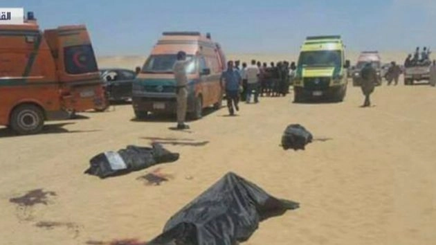मिस्र में बस पर पर हमला, 24 ईसाइयों की मौत - Egypt, Coptic Christians, 24 deaths