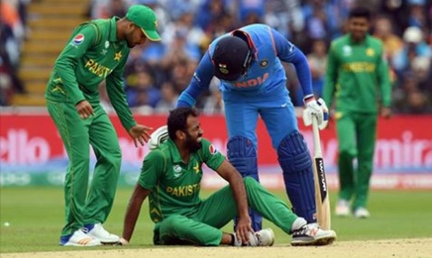 ब्लॉग: '...फ़ाइनल में भारत को हरा के मुझे ख़ुश कर दे' - India Pakistan Match
