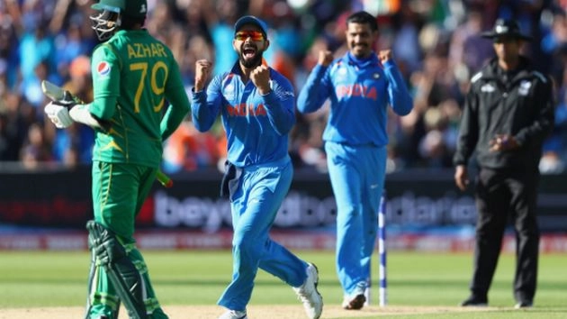 विराट कोहली भारतीय क्षेत्ररक्षण से नाखुश - Virat Kohli, Champions Trophy