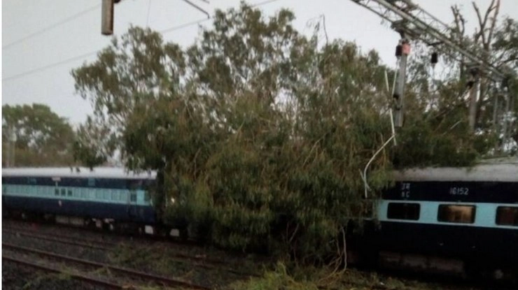 उत्कल ट्रेन हादसे में हाथोहाथ दिया मुआवजा - Utkal train accident