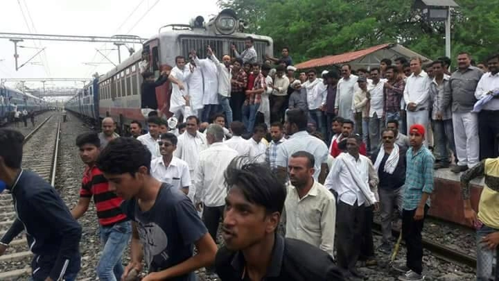 राजस्थान में जाट आंदोलन, कई ट्रेनें रद्द - Jat movement, Jat movement in Rajasthan