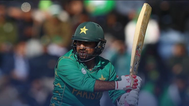 पाकिस्तान के कप्तान की अक्ल घास चरने गई और ऑस्ट्रेलिया को दिया जीत का तोहफा