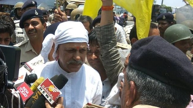 किसान नेता कक्काजी भोपाल में गिरफ्तार