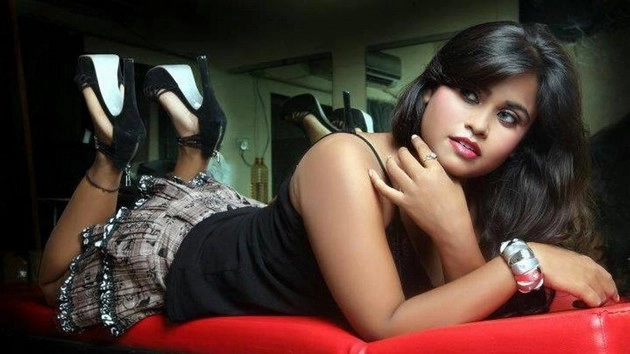 फंदे पर लटका मिला सुंदर अभिनेत्री का शव - Anjali Shrivastav Suicide  Bhojpuri Actress