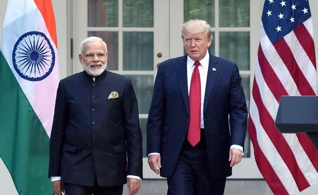 नरेन्द्र मोदी ने डोनाल्ड ट्रंप को पीछे छोड़ा - Webdunia survey : Narendra Modi Donald Trump