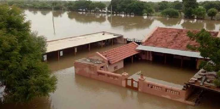देशभर में बाढ़ का कहर, लाखों लोग बेहाल - Flood in india
