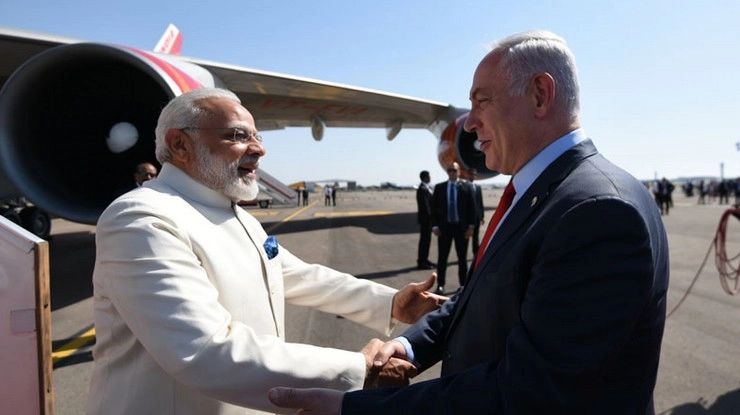 #modiinisrael : नरेन्द्र मोदी के लिए इसराइली प्रधानमंत्री ने तोड़ा प्रोटोकॉल - Prime Minister Narendra Modi in Israel