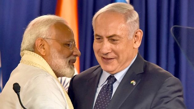 #ModiinIsrael : प्रधानमंत्री मोदी ने नेतन्याहू को दिया यह अनोखा तोहफा - PM Modi gift to Netanyahu