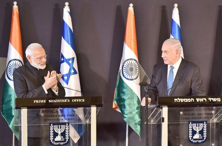 #ModiinIsrael मोदी की मौजूदगी में सात समझौते पर हस्ताक्षर - Narendra Modi's Israel tour