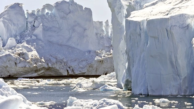 तेजी से टूट रही है अंटार्कटिक ग्लेशियर का संरक्षण कर रही बर्फ की पट्टी