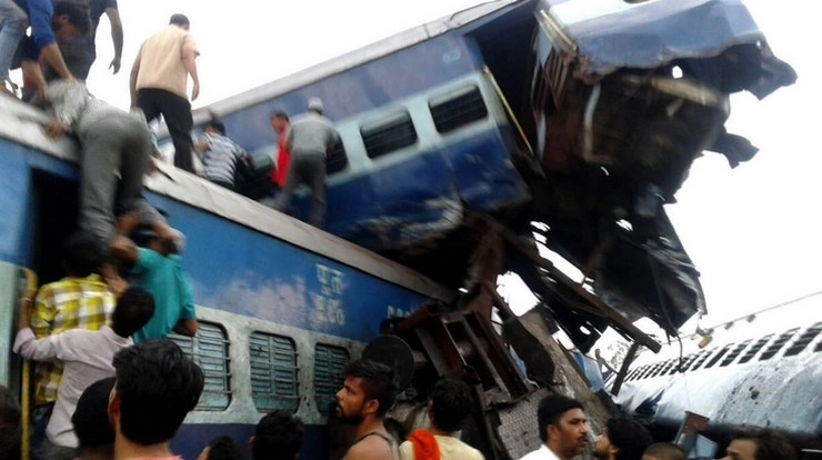 रेल हादसे में मप्र के मृतक यात्रियों के परिजनों को 2 लाख की सहायता - Train Acciden