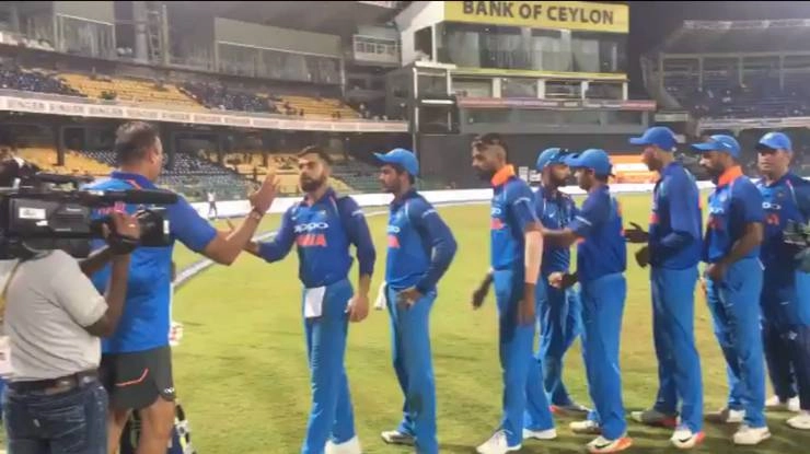 भारत ने श्रीलंका को 168 रन से रौंदा - India-Sri Lanka fourth One Day