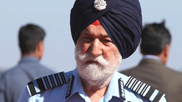 'वायुपुत्र' अर्जन सिंह को अंतिम विदाई, आसमान से दी गई सलामी... - air marshal arjan singh