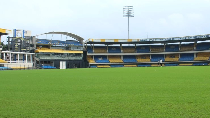 मुफ्त टिकटों पर बवाल, BCCI और MPCA अड़े, इंदौर से शिफ्ट हो सकता है वनडे मैच