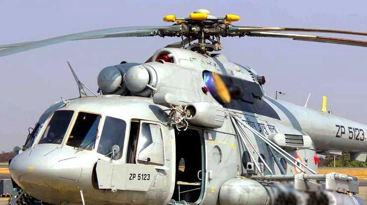 चीन के निकट वायुसेना का हेलीकॉप्टर दुर्घटनाग्रस्त, सात की मौत - Helicopter of airforce Crash in Arunachal Pradesh