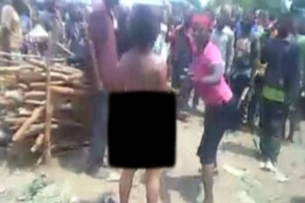 हैवानों ने सौतेले बेटे से कराया बलात्कार, सिर काटकर पिया खून... - woman raped whipped and beheaded in Kango