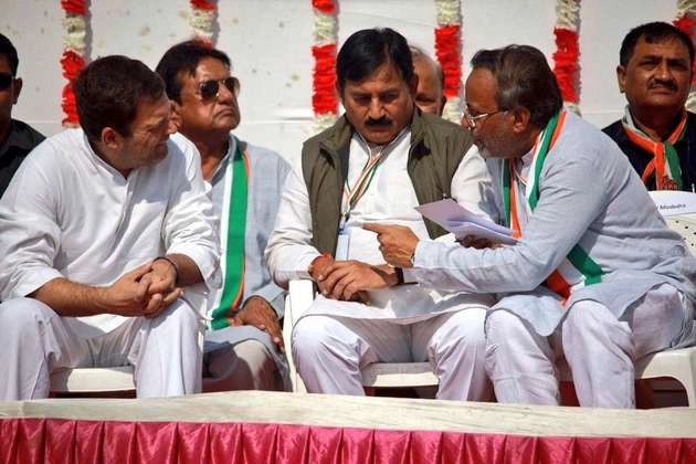भरत सोलंकी के 'इस्तीफे' से तिलमिलाई कांग्रेस, करेगी शिकायत - Bharat Solanki