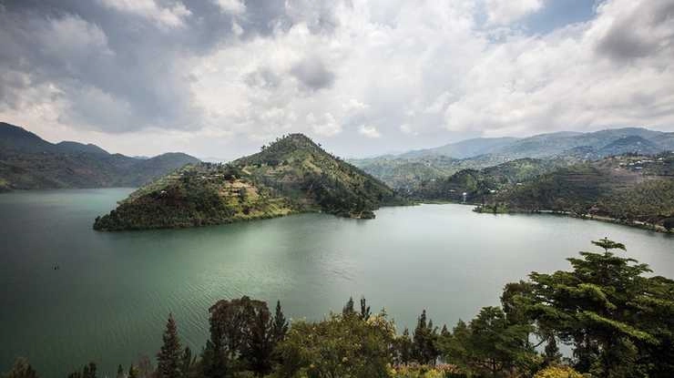 लाखों लोगों की जान ले सकती है एक झील - kivu lake:lake of death,